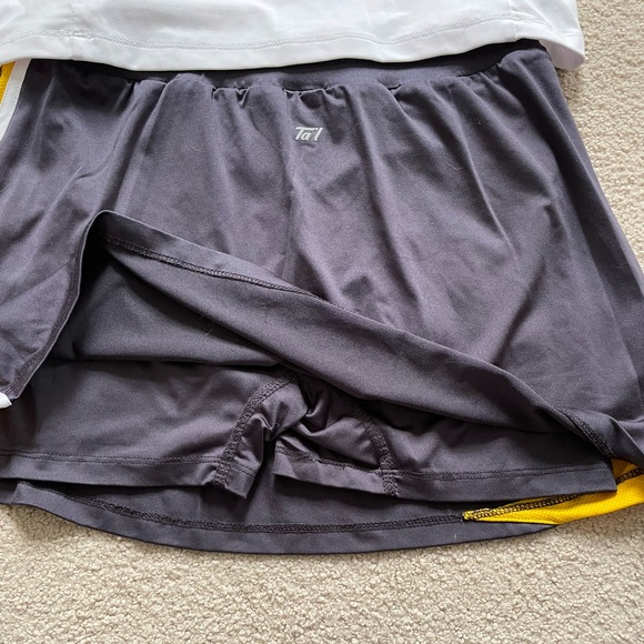 Tail Tennis Outfit - Picture 5 of 7